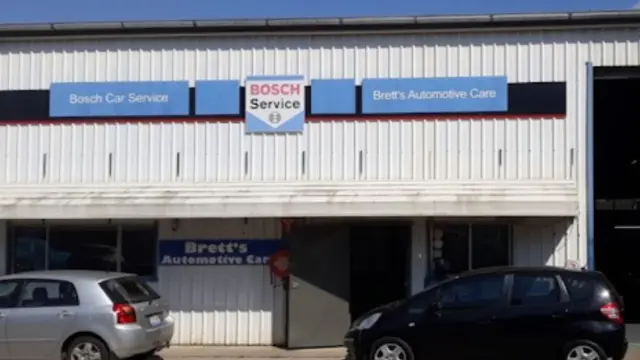 Brett’s Automotive Care building front with Bosch Car Service Logo