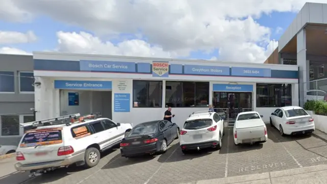 Front street view of Greythorn Motors, a trusted Bosch car service provider.