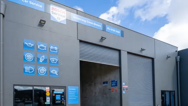 The entrance of Grovedale car service features the Bosch logo, representing Bosch Car Service.