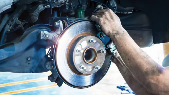 Comprehensive Guide to Maintain Your Car's Brakes During the Monsoon Season - Blog by Bosch
